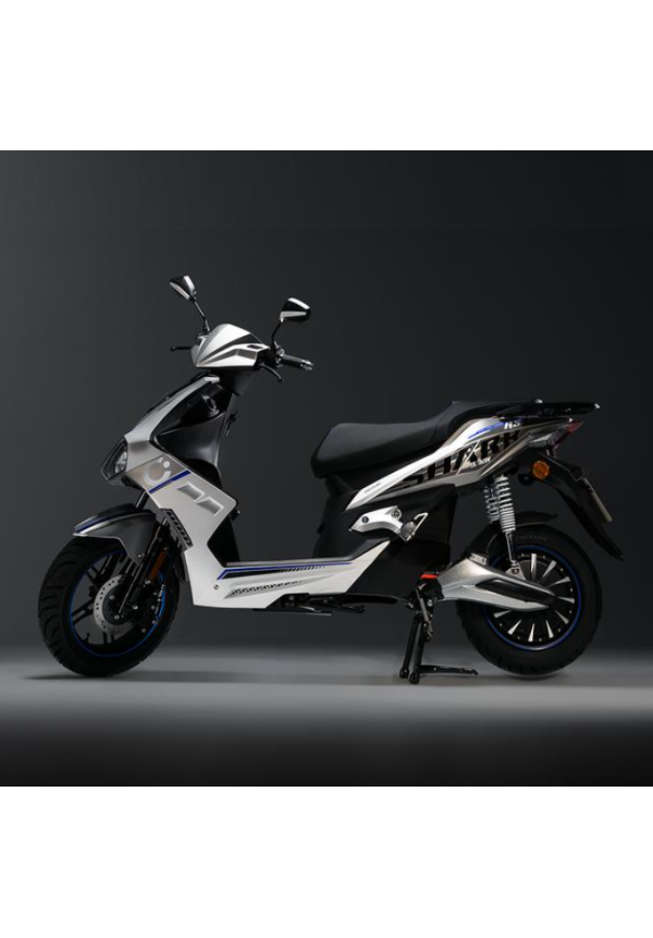Cecotec Shark RS (Equivalente a 125)